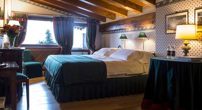 Classic / Attica Rooms
