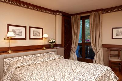 Classic / Attica Rooms