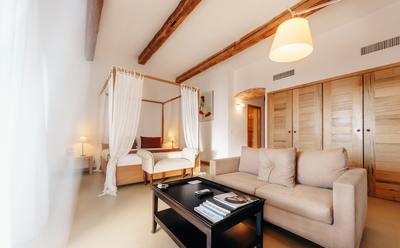 Guest room