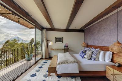 Santa Clara Suite