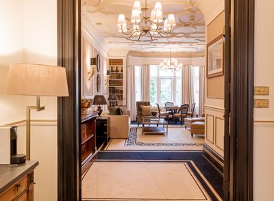 Sloane Suite