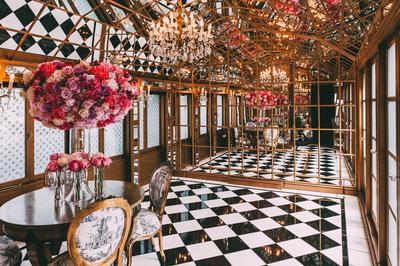 Mirror Room