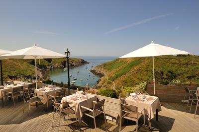 Castel Clara Terrace Café