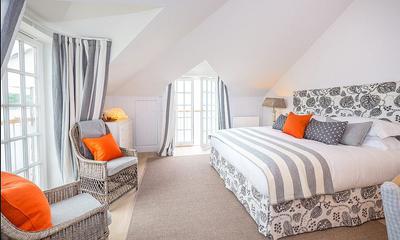 Grand Seaview Rooms