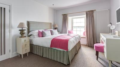 Seaview Rooms