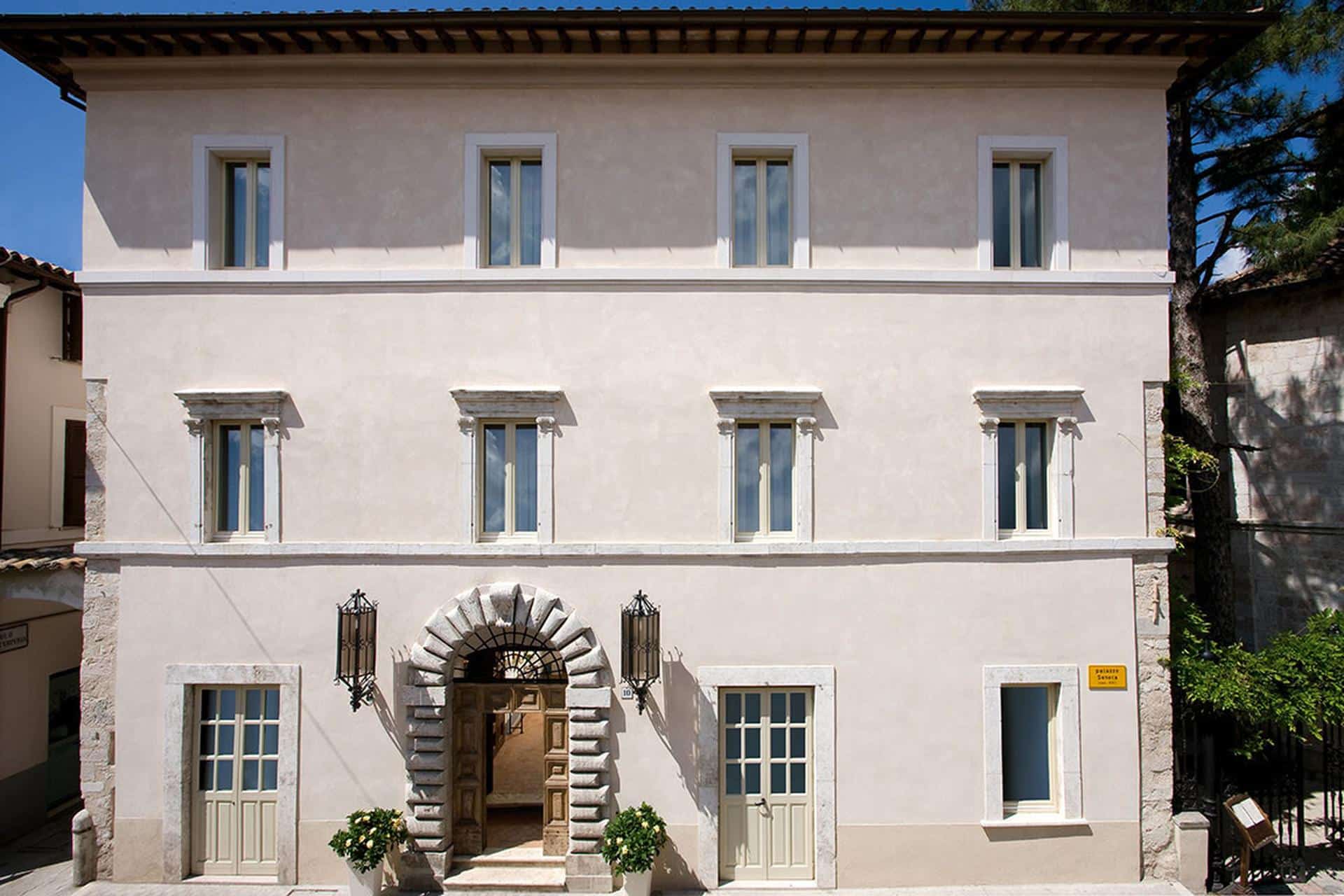 Palazzo Seneca, Relais & Chateaux