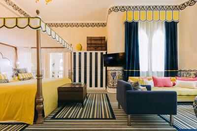Junior Suite Village View