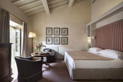 Medieval Village - Deluxe Room