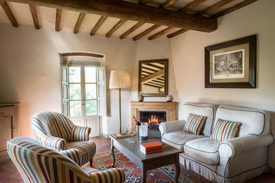 Medieval Village - Deluxe Suite
