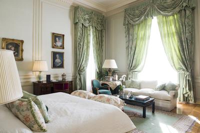 Prestige Room