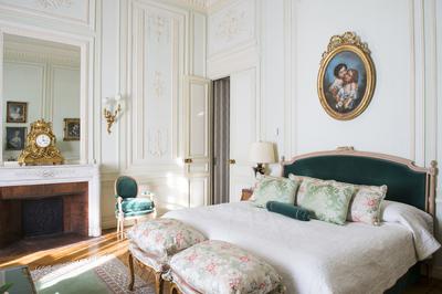 Prestige Room