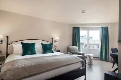 Comfort King Bed River View