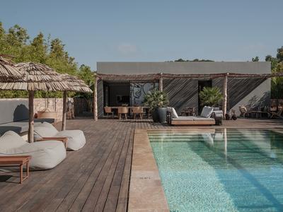 4-Bedroom Private Villa