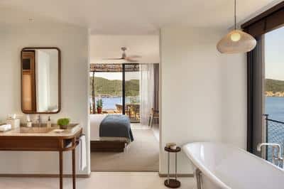 1-Bedroom Seascape Suite