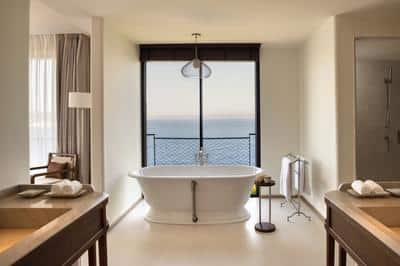 1-Bedroom Seascape Suite