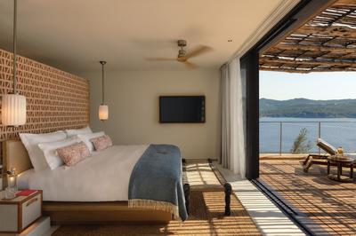 1-Bedroom Sea View Suite