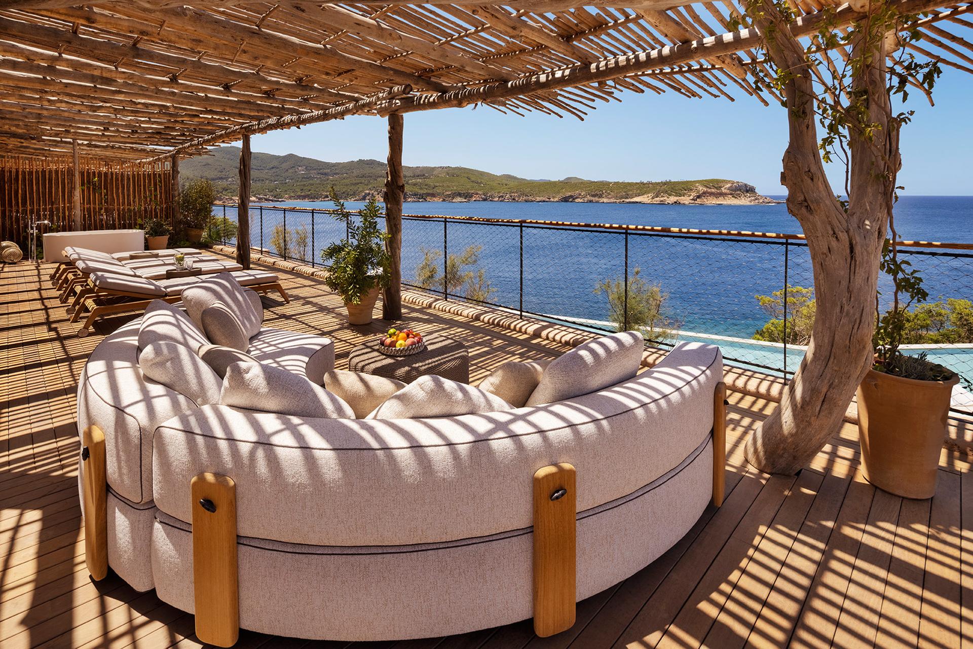 2-Bedroom Xarraca Suite