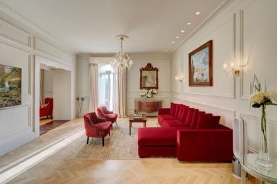 Royal Suite