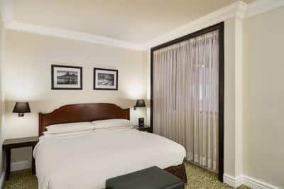 Deluxe King Interior View Guest Room