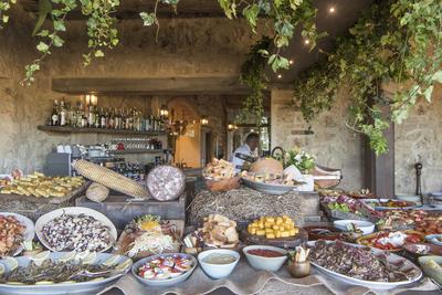 Gourmet Farmers’ Market