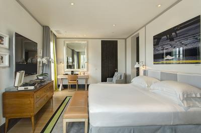 Penthouse Suite