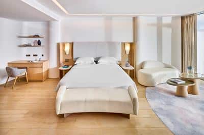Corniche Junior Suite