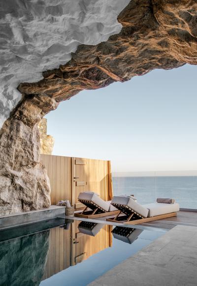 Cave Suite