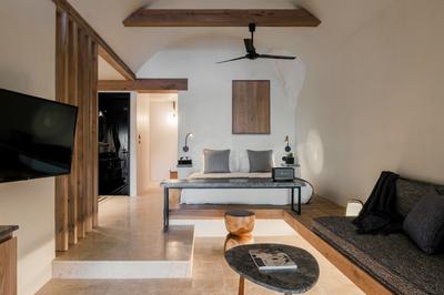 Cave Suite