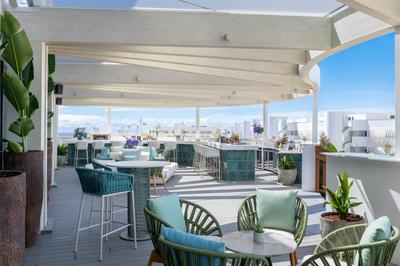 W Lounge