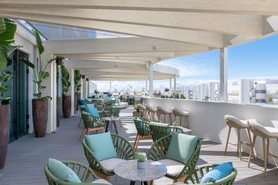 W Lounge