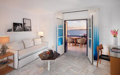 Sea View Suite - Living Room
