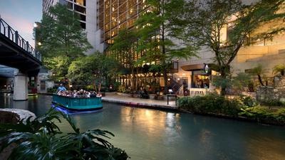 Hyatt-Regency-San-Antonio-Riverwalk-P180-Hotel-Exterior-River-Walk.16x9