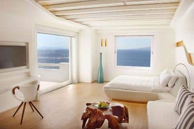 SUITE WITH JACCUZZI