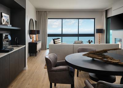 Ponto & Grandview Suite