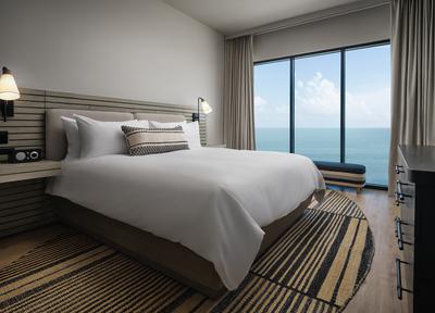 Ponto & Grandview Suite