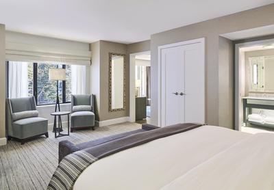 Mountain View Grand Suite King Bed