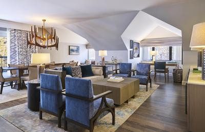 Blue Sky Presidential Two Bedroom Suite 1 King Bed and Two Queen Beds