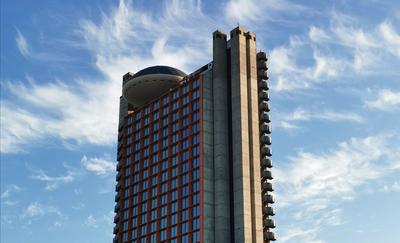 Hyatt_Regency_Barcelona_tower_fachacda_fa?ade