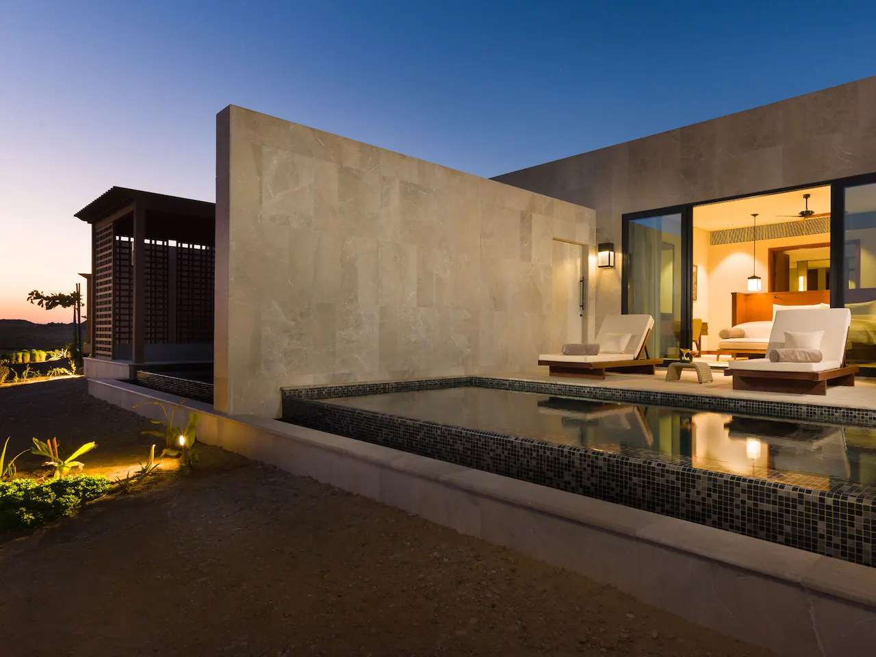 One King Pool Villa Deluxe