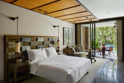 1 King Bed Lagoon Access