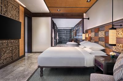 Andaz Deluxe Suite