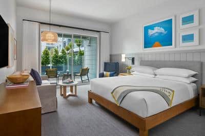1 King Bed Poolside