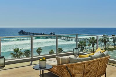 Grand Estate Suite