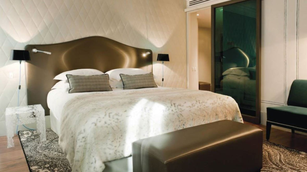 Classic Room - Opera View