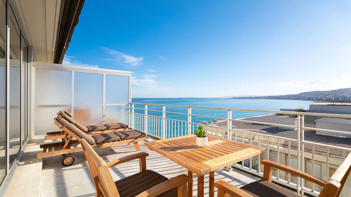 Executive Top Floor, Guest Room, City View, Terrace
