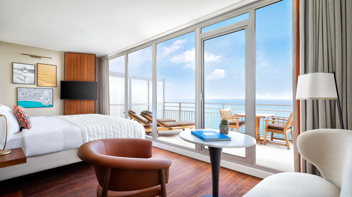 Executive Sea View, Guest Room, 1 King, Sea View, Terrace