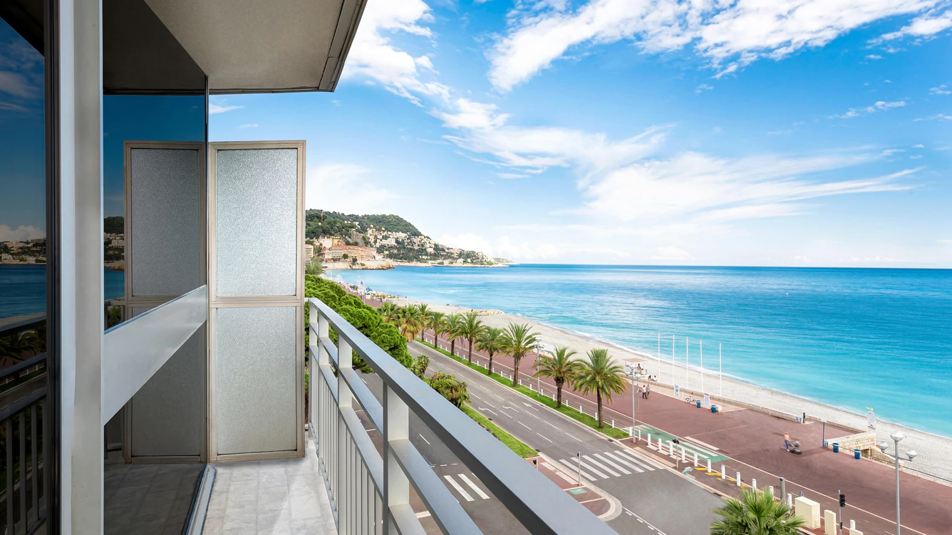 Deluxe Sea, Guest Room, 1 King, Sea View, Balcony
