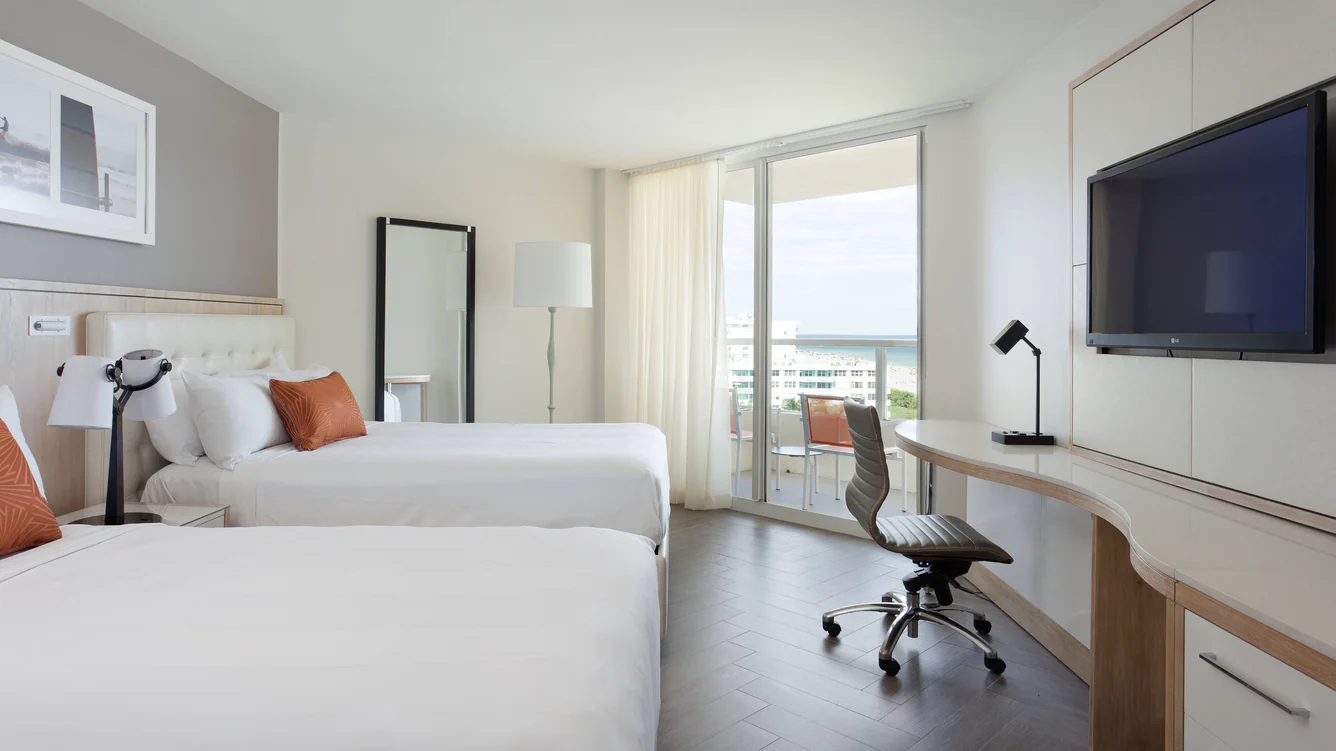 Skyline View, Guest Room - 2 Doubles