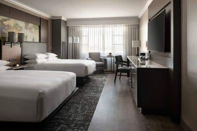 Double/Double Guest Room - City View