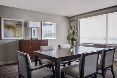 GM Suite - Dining Area